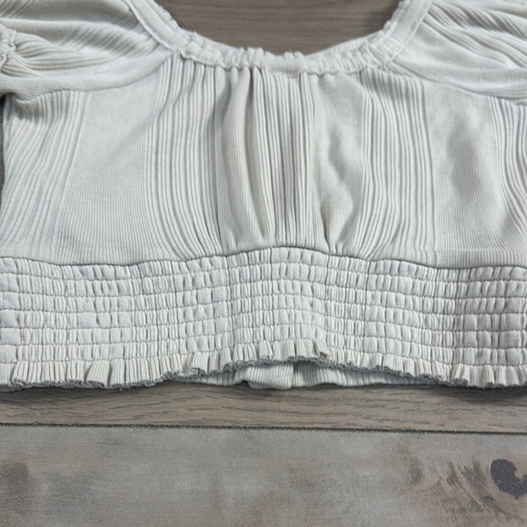 We the Free Women’s Cream Button-Down Crop Top - Picture 8 of 8